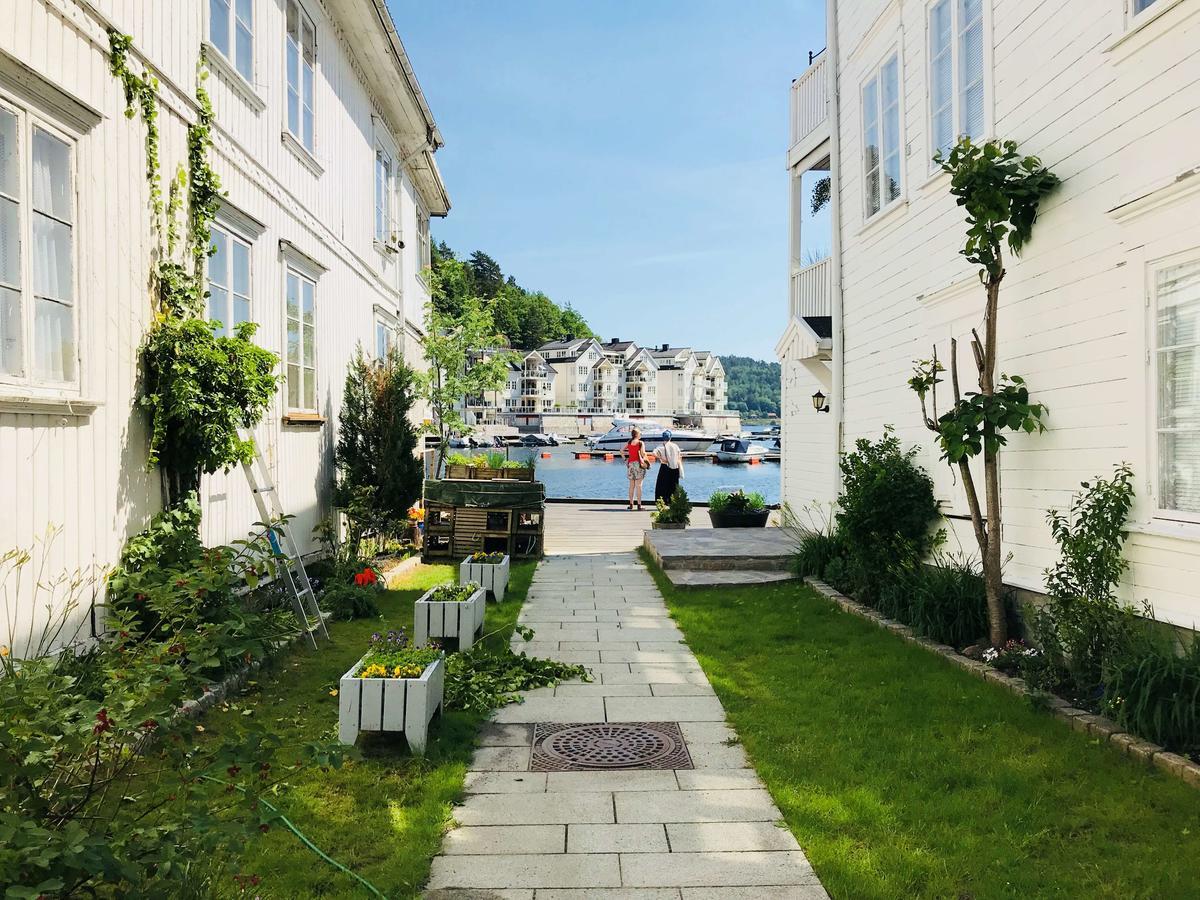 Tvedestrand Fjordhotell - Unike Hoteller Bagian luar foto