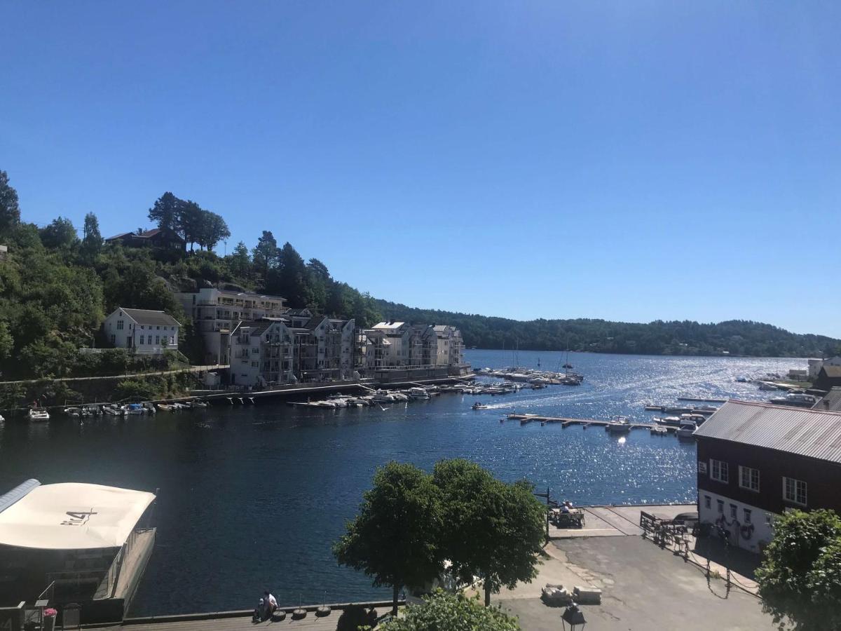 Tvedestrand Fjordhotell - Unike Hoteller Bagian luar foto